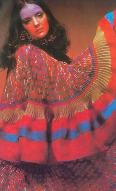 Vintage reference of 70s cape for The Hippie Shake new collection